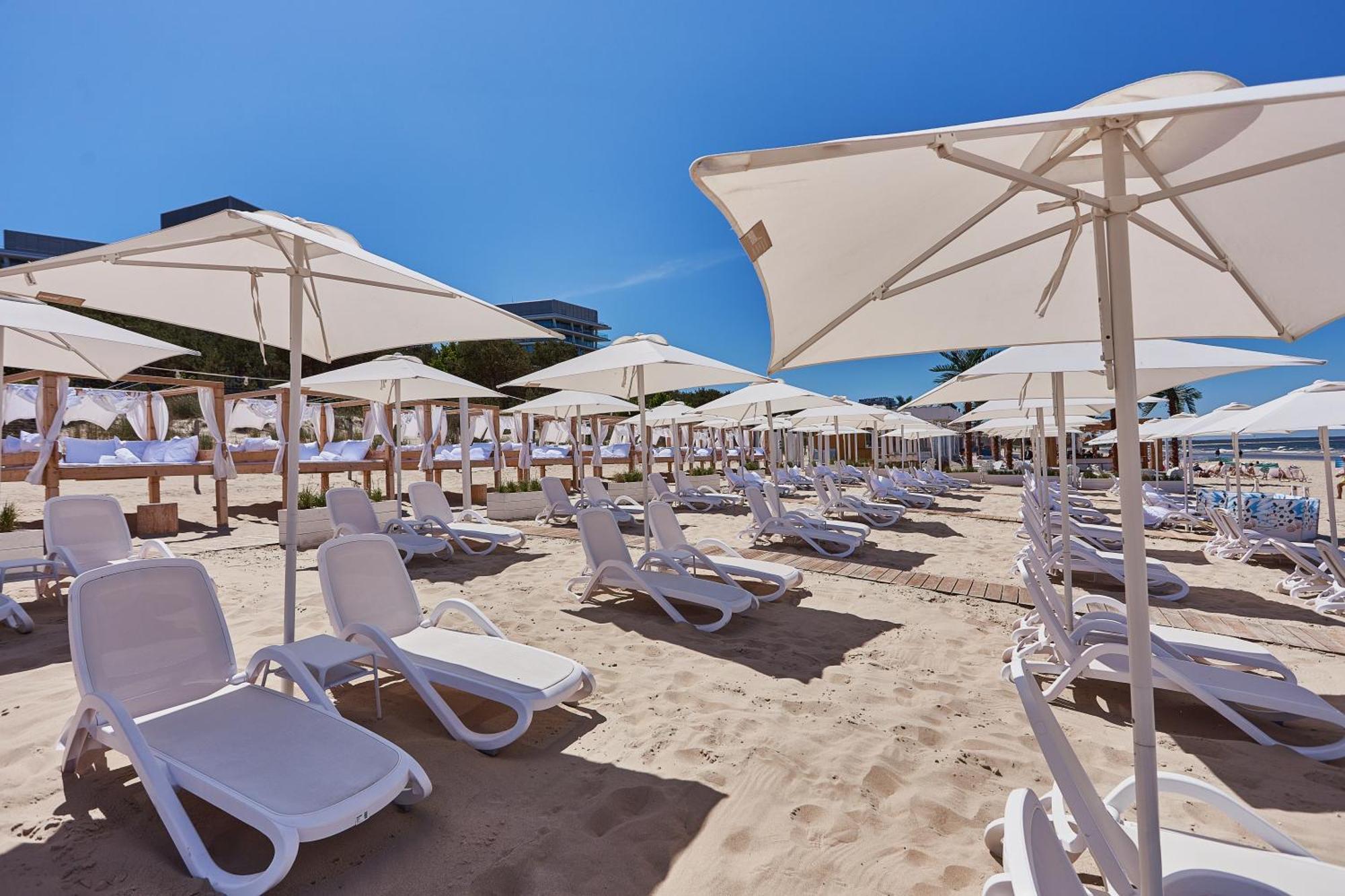 Wave Beachfront Family Apartment Miedzyzdroje Εξωτερικό φωτογραφία